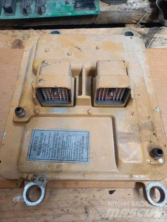 CAT 345C Kabiner og interiør