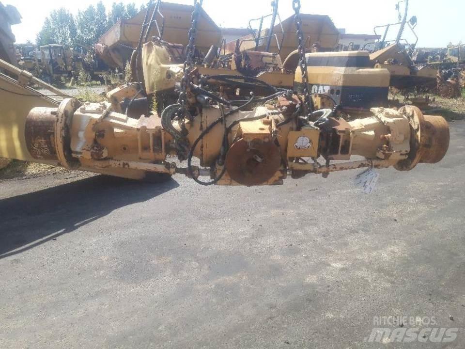 CAT 438B Gear