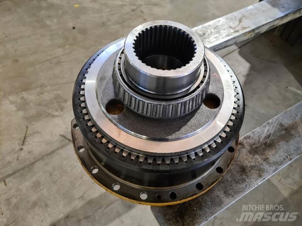 CAT 735 Gear