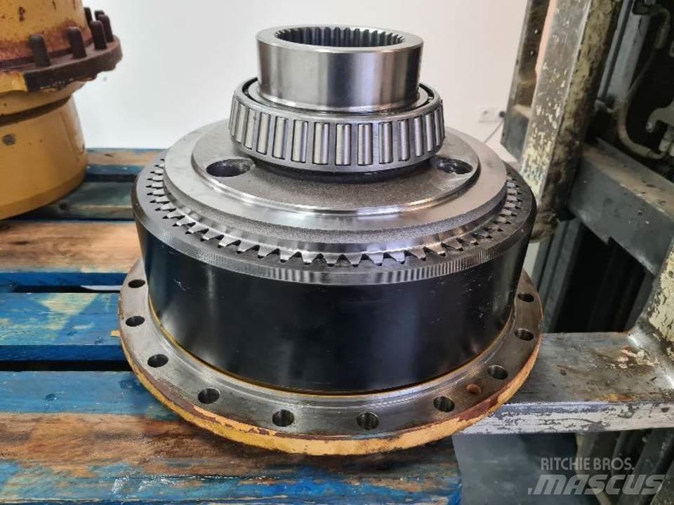 CAT 735 Gear