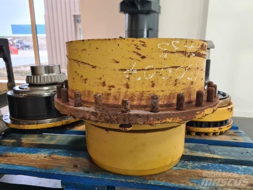 CAT 735 Gear