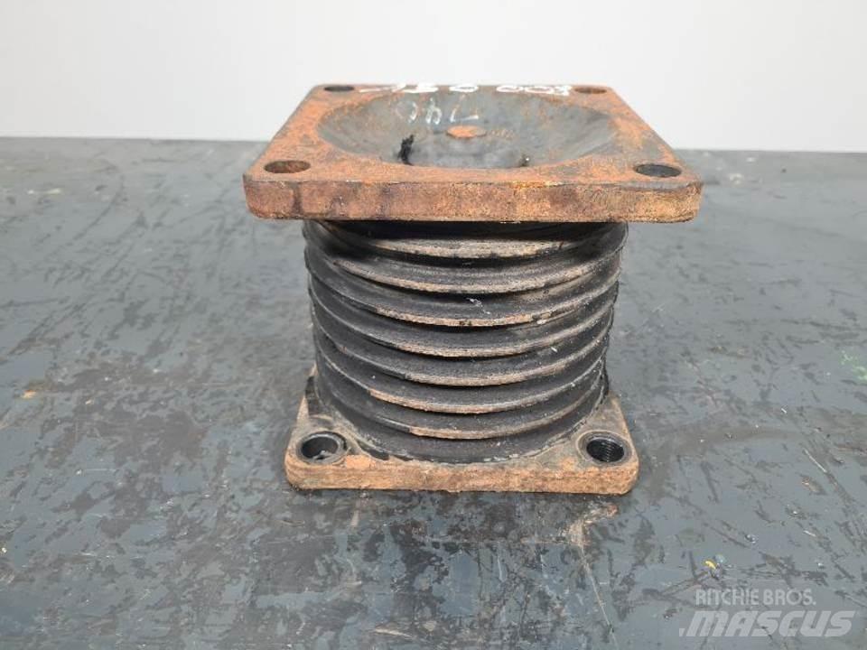 CAT 735 Gear