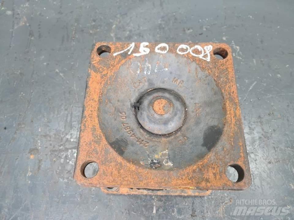 CAT 735 Gear