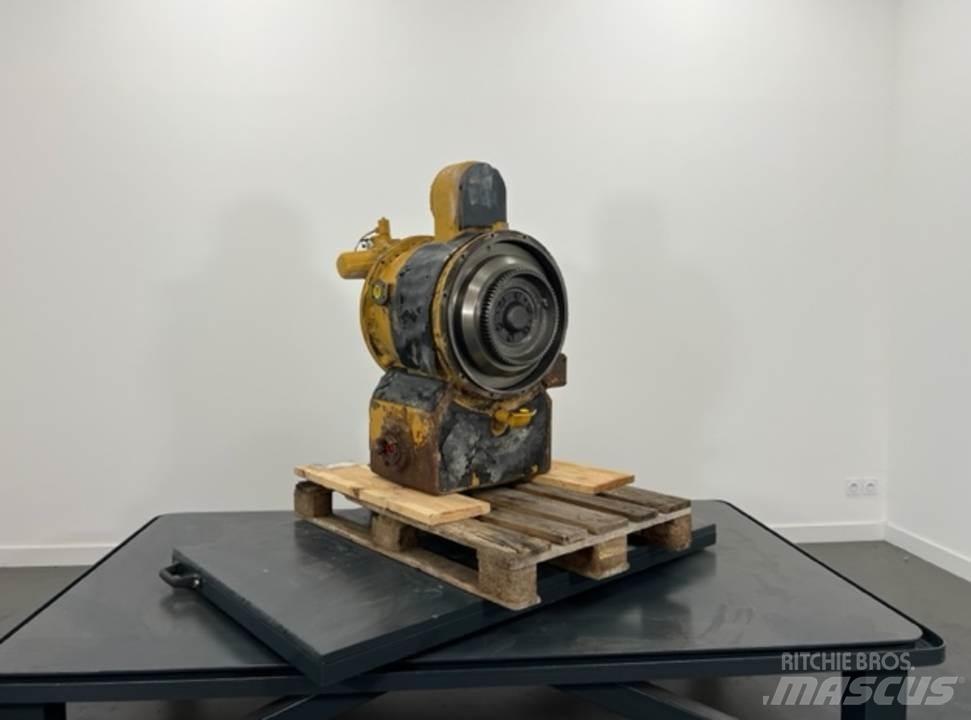 CAT 770 Gear