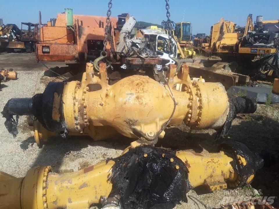 CAT 771D Gear