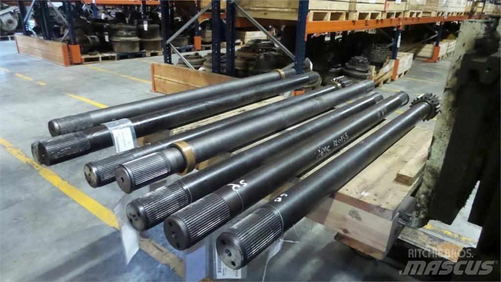 CAT 771D Gear