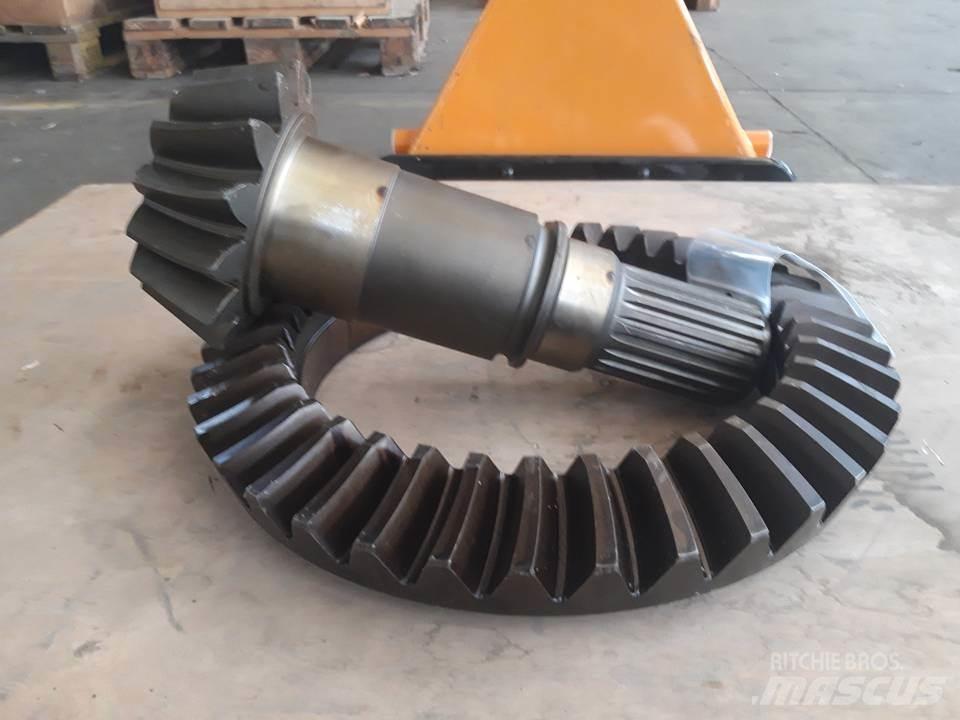 CAT 824B Gear