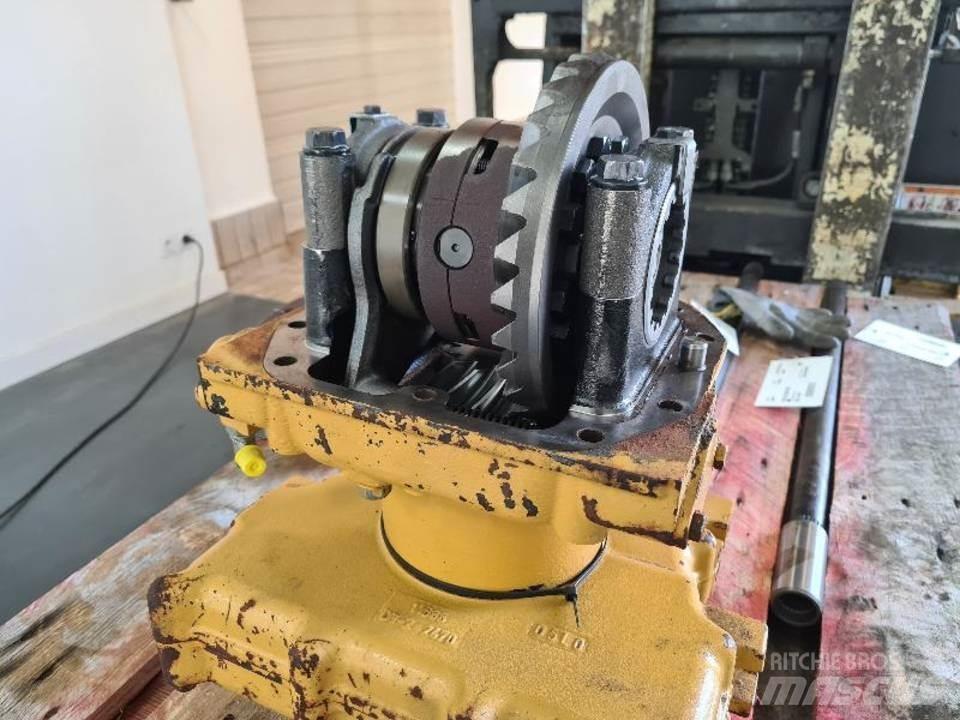 CAT 906H Gear