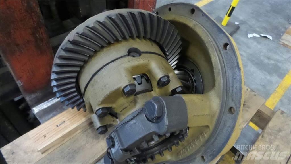 CAT 930 Gear