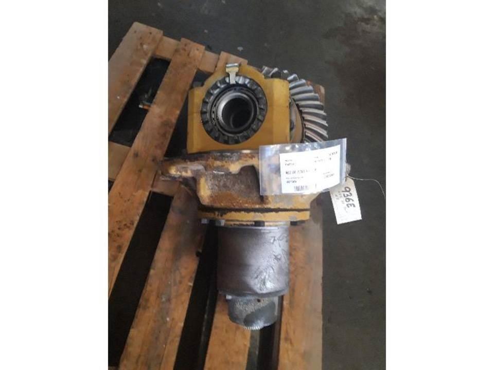 CAT 936E Gear