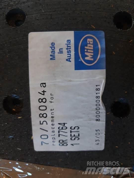 CAT 950 Bånd, kæder og understel