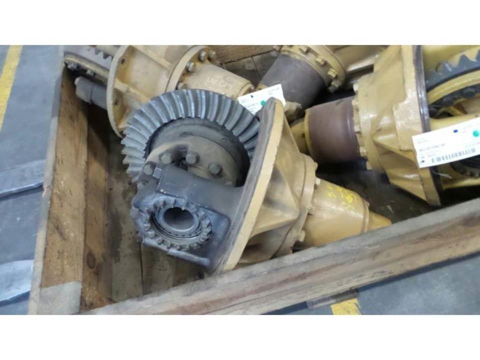 CAT 950B Gear