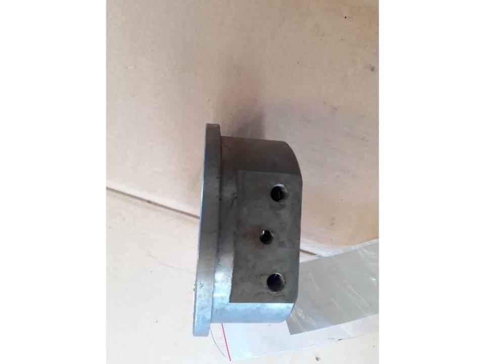 CAT 950B Gear