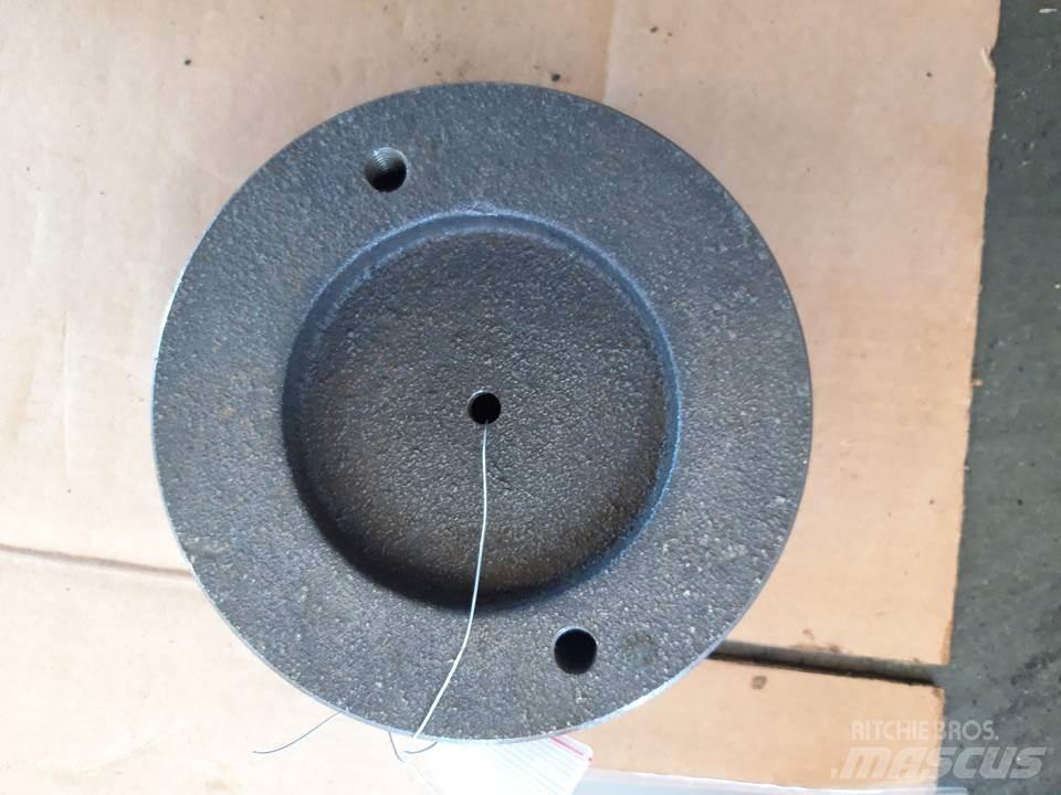 CAT 950B Gear