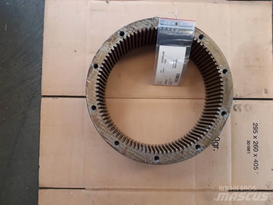 CAT 955K Gear