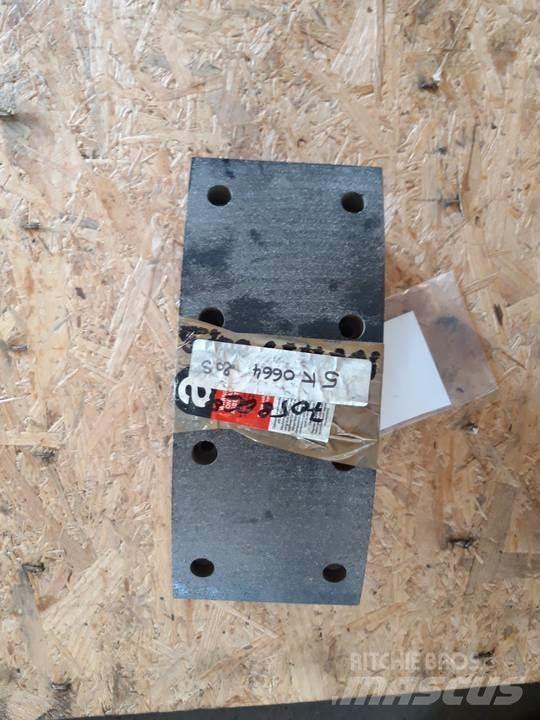 CAT 966C Bånd, kæder og understel