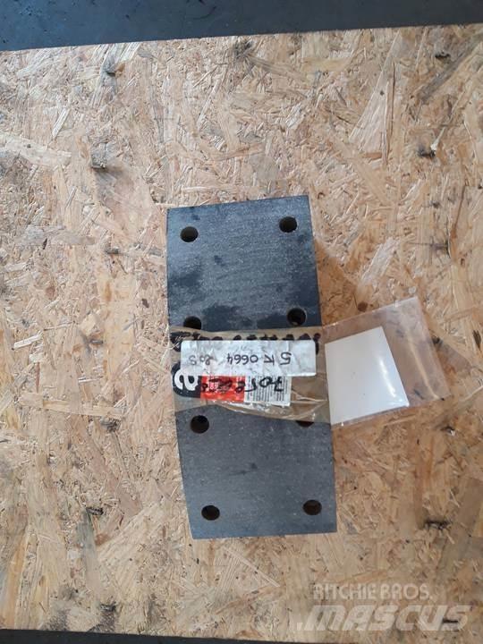 CAT 966C Bånd, kæder og understel