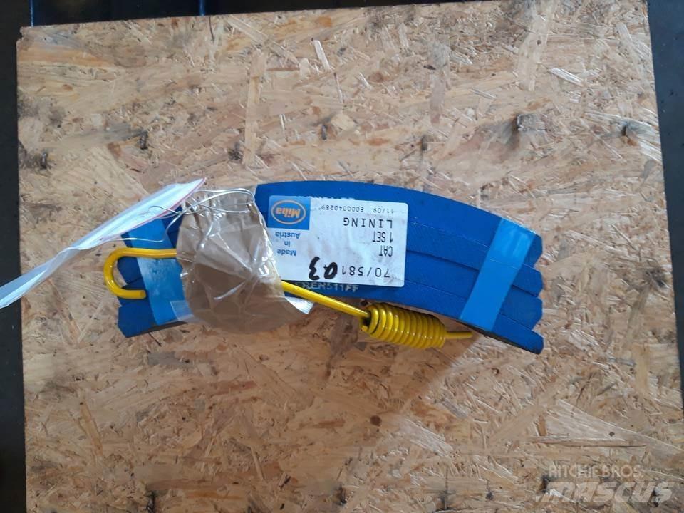 CAT 966D Bånd, kæder og understel