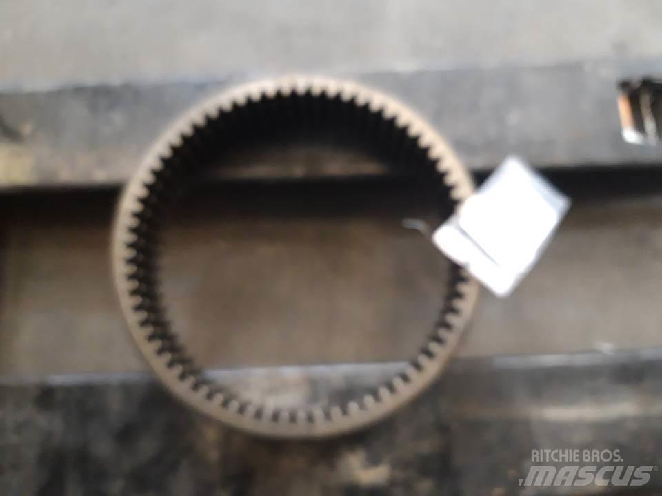 CAT 966E Gear