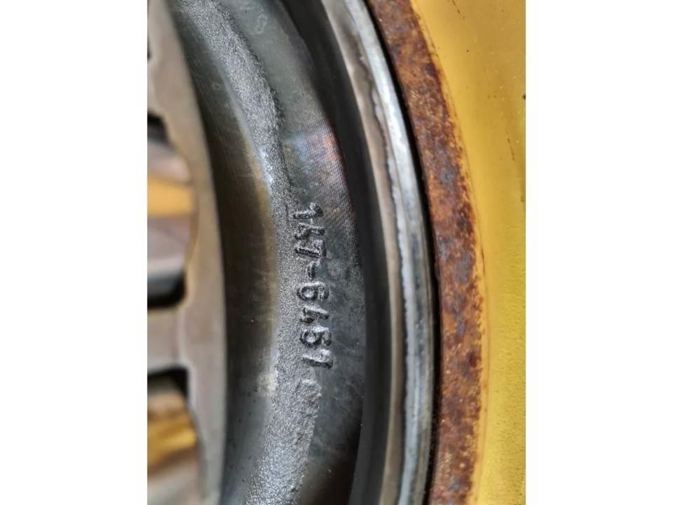 CAT 988G Gear