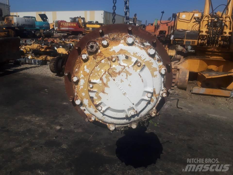 CAT D250D Gear