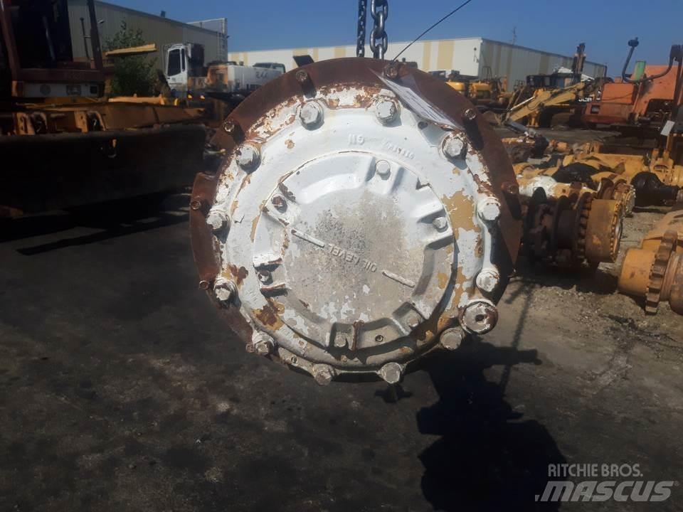 CAT D250D Gear