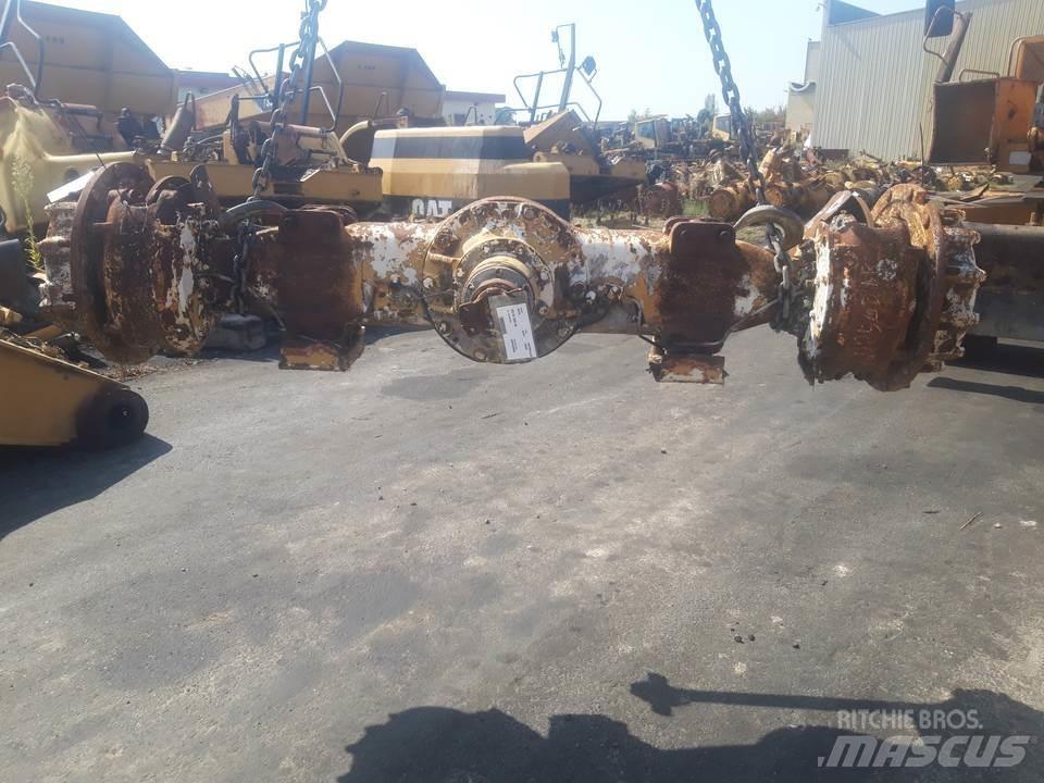 CAT D250D Gear