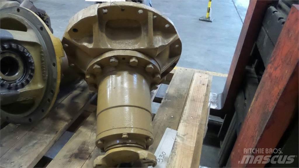 CAT D300B Gear