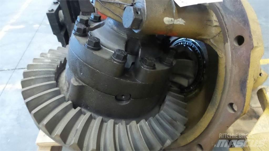 CAT D300B Gear