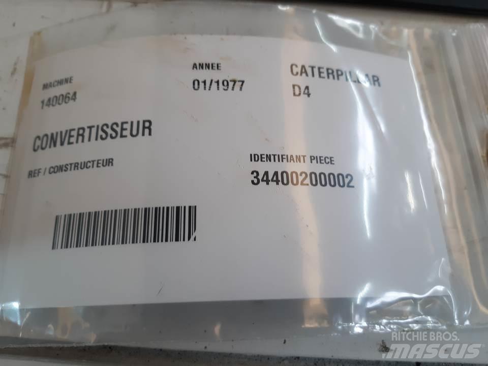 CAT D4 Gear