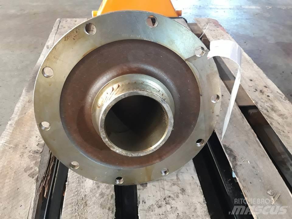 CAT D4E Gear