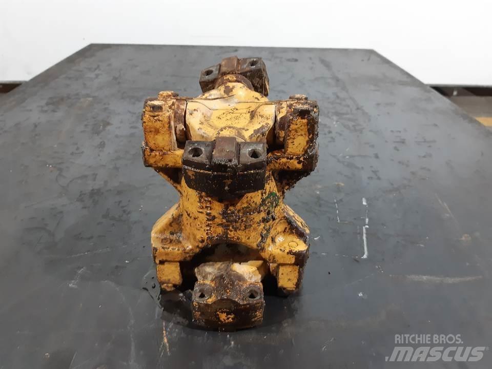 CAT D6RXL Gear