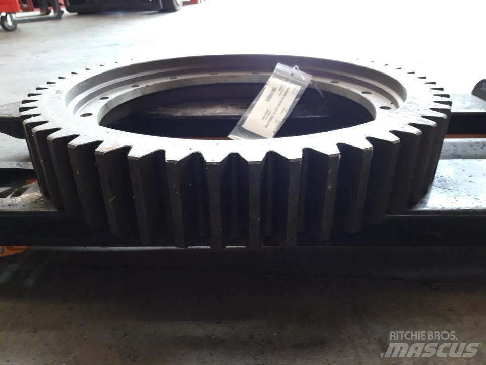 CAT D7F Gear