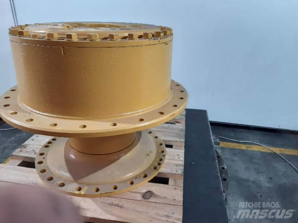 CAT D7R Gear