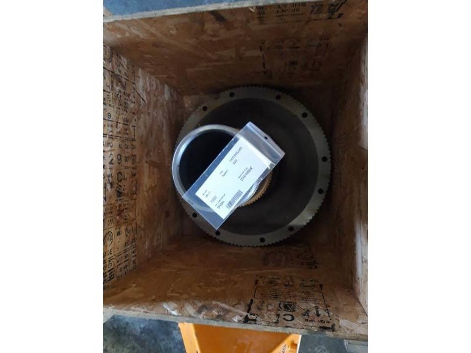 CAT D8H Gear