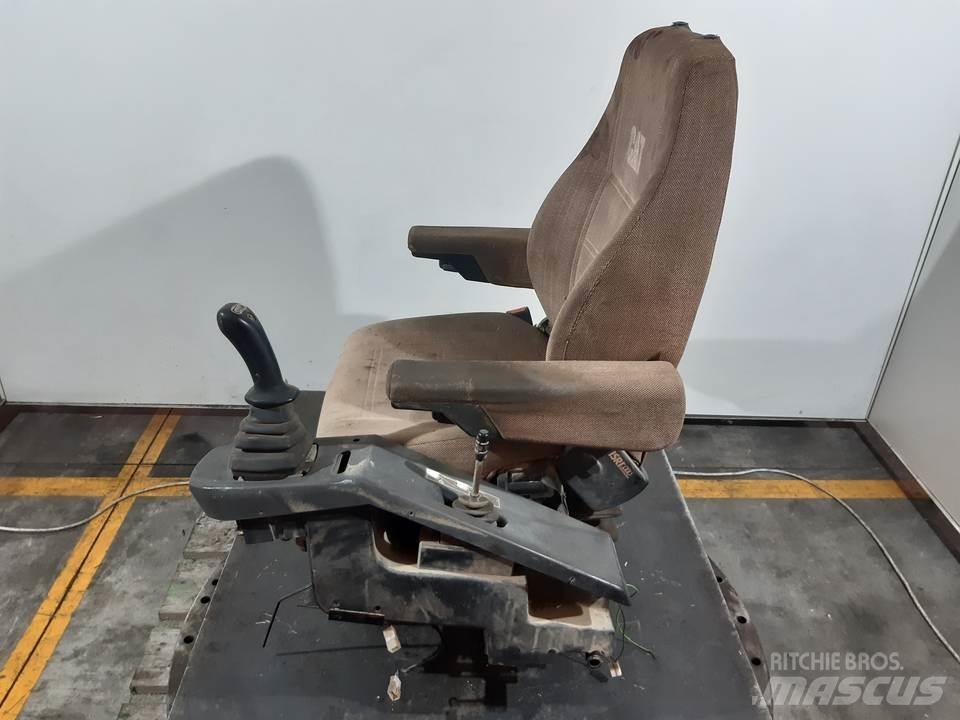 CAT M312 Kabiner og interiør