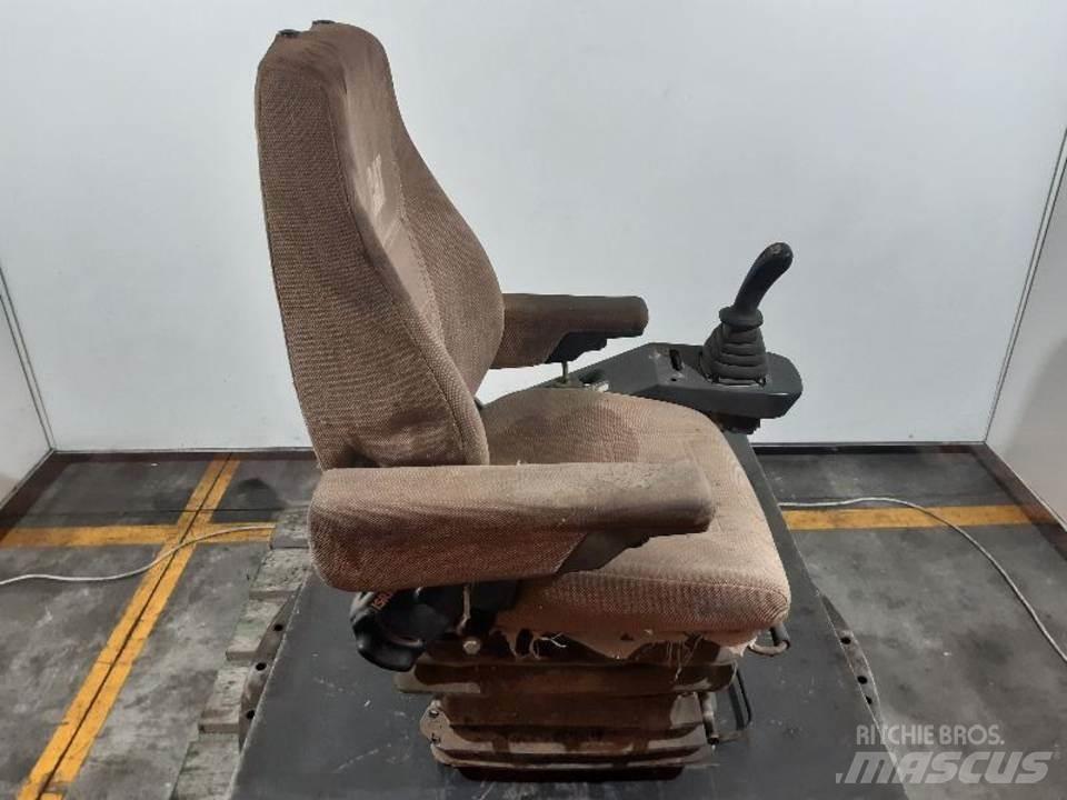 CAT M312 Kabiner og interiør
