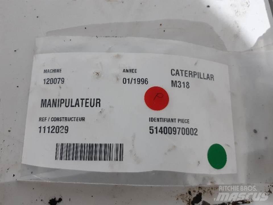 CAT M318 Kabiner og interiør