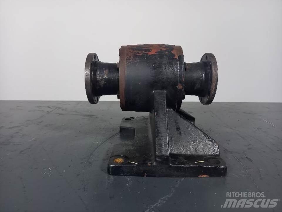 CAT M320F Gear