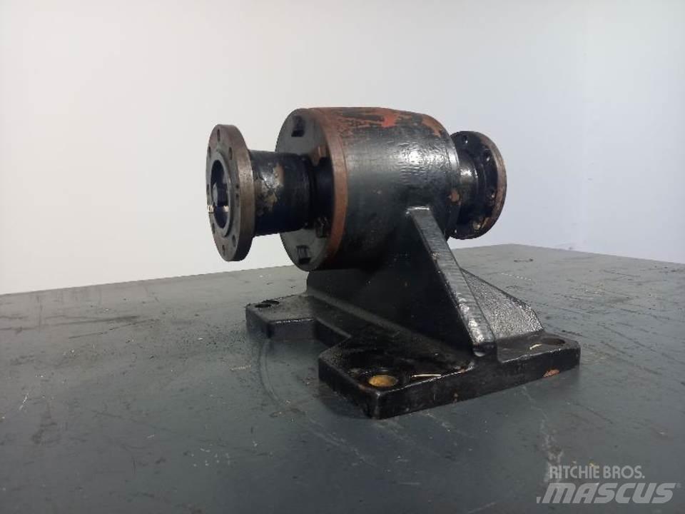 CAT M320F Gear