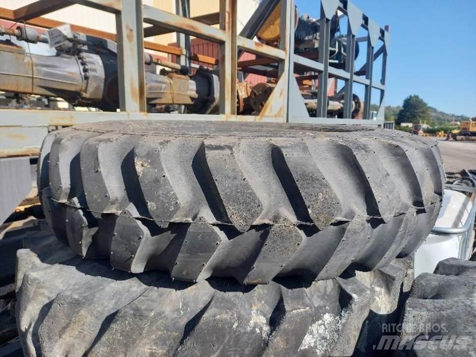 CAT M320F Bånd, kæder og understel