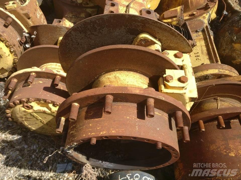 Volvo A25 Gear