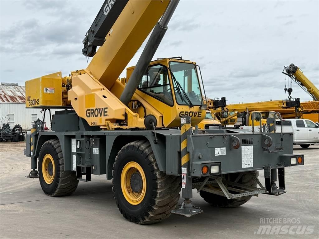 Grove RT530E-2 Kraner til hårdt terræn