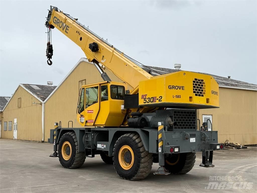 Grove RT530E-2 Kraner til hårdt terræn