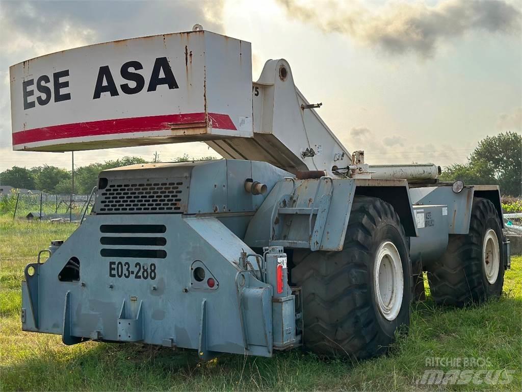 Terex RT 775 Kraner til hårdt terræn
