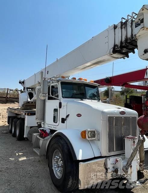 Altec AC38-127S Lastbil med kran