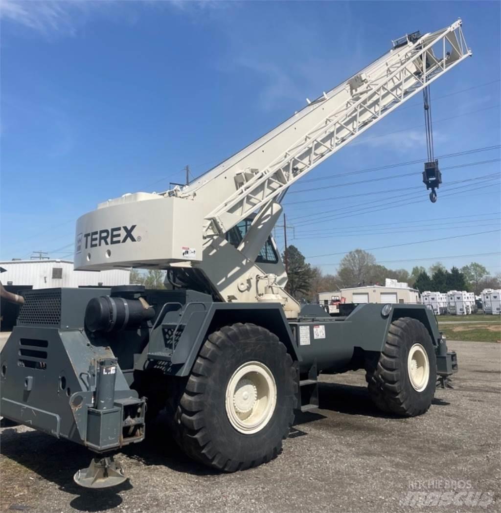 Terex RT 335 Kraner til hårdt terræn
