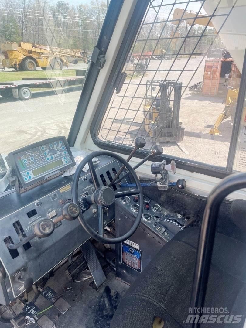 Terex RT 335 Kraner til hårdt terræn