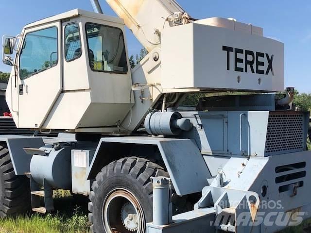 Terex RT230E Kraner til hårdt terræn