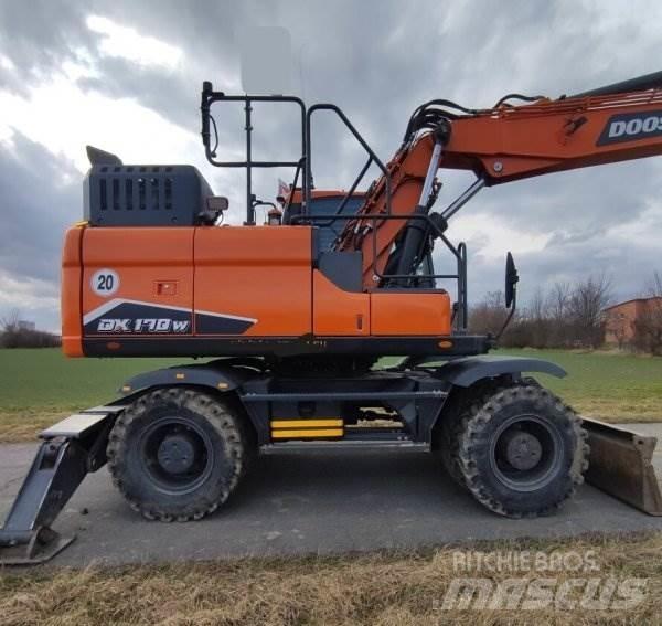 Doosan DX 170 W-7 Gravemaskiner på hjul